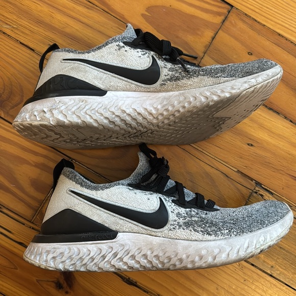 NIKE REACT SNEAKERS SIZE 8.5 - Picture 5 of 13